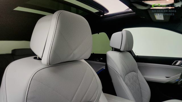 Used 2026 BMW X6 M60i AWD/4WD image 36