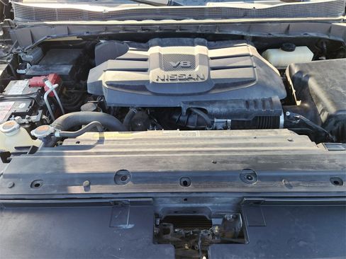 Used 2021 Nissan Titan PRO-4X w/ Pro-4x Convenience Package image 20