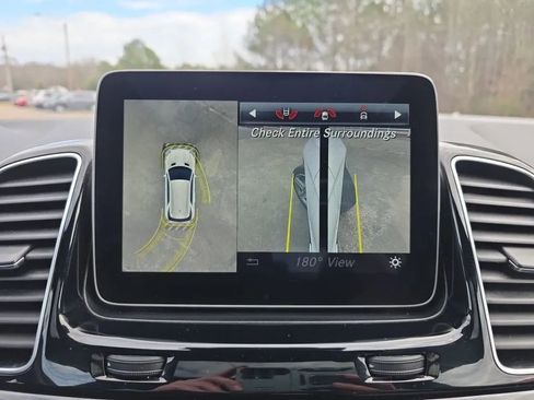 Used 2018 Mercedes-Benz GLE 350 4MATIC image 32