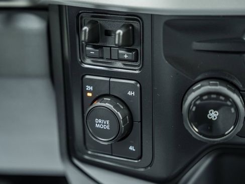 Certified 2025 Ford F450 XL w/ FX4 Off-Road Package AWD/4WD image 27