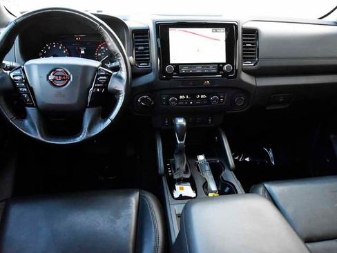 Used 2022 Nissan Frontier PRO-4X w/ Pro-4X Premium Package image 19