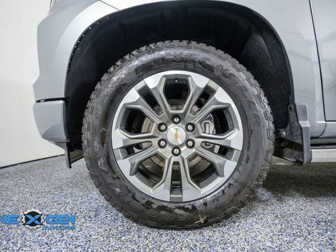 Used 2025 Chevrolet Silverado 1500 High Country w/ Technology Package AWD/4WD image 51