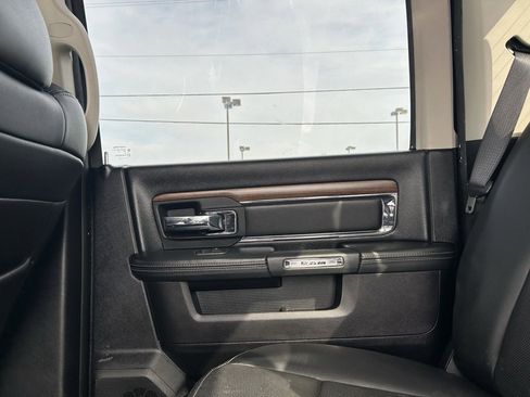 Used 2016 RAM 1500 Laramie w/ Convenience Group image 30