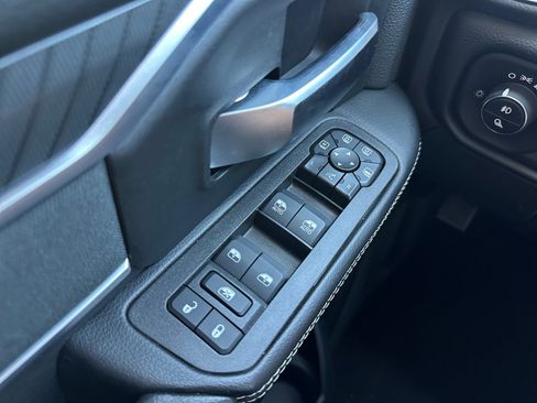 Used 2026 RAM 2500 Big Horn AWD/4WD image 19