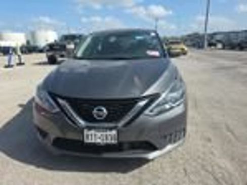 Used 2019 Nissan Sentra SV FWD image 5
