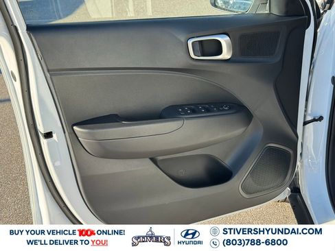 New 2026 Hyundai Venue SE image 20