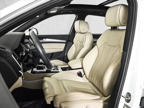 Certified 2024 Audi Q5 2.0T Premium Plus AWD/4WD image 17