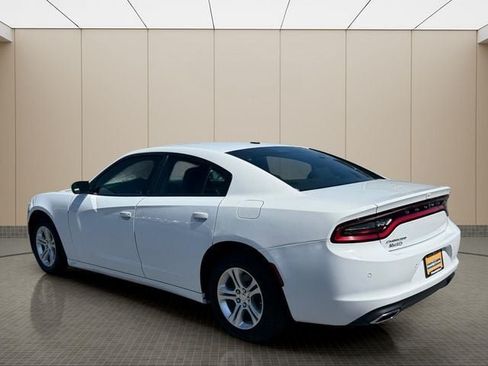 Used 2022 Dodge Charger SXT RWD image 4