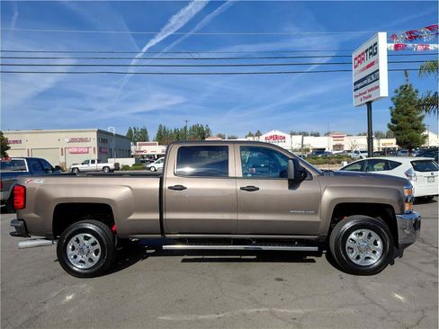 Used 2015 Chevrolet Silverado 2500 LT image 3