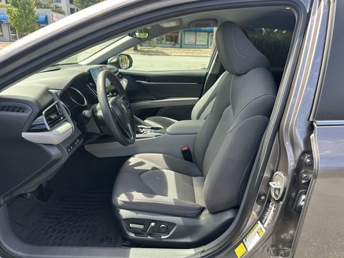 Used 2023 Toyota Camry LE FWD image 18