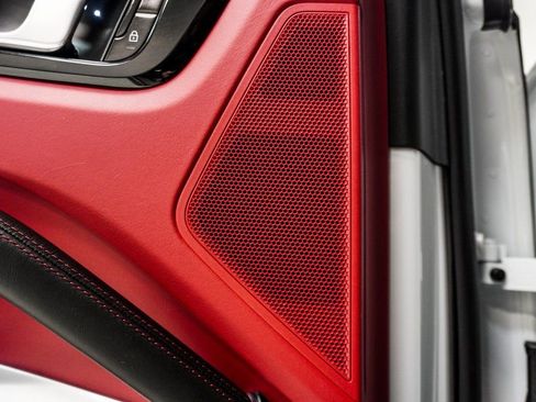 Used 2021 Porsche Cayenne Turbo image 25