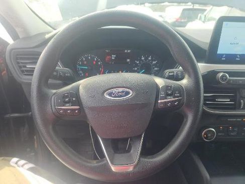 Used 2022 Ford Escape SE image 10