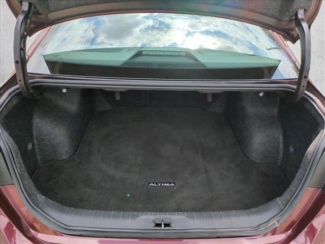 Used 2024 Nissan Altima 2.5 SV FWD image 6