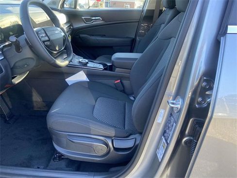 New 2026 Kia Sportage LX image 11