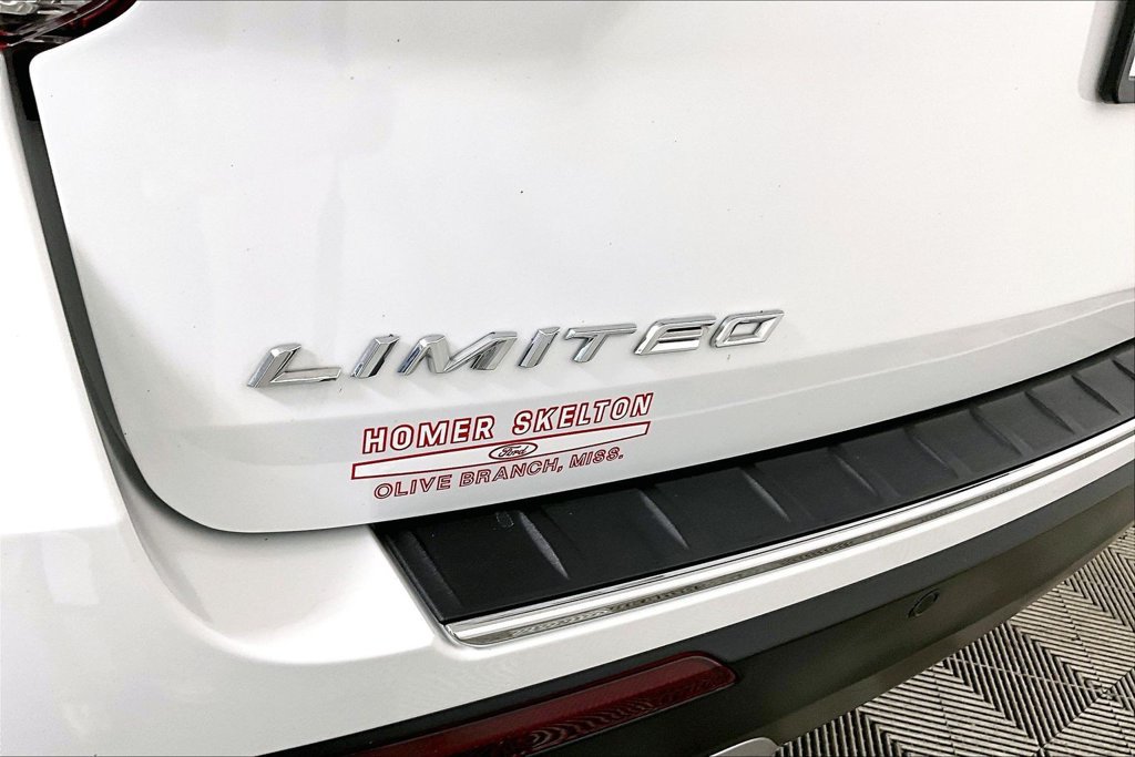 Used 2023 Ford Explorer Limited AWD/4WD image 14