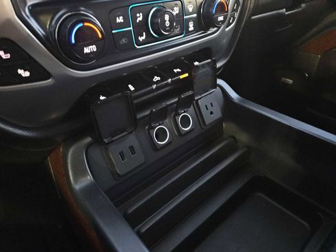 Used 2018 GMC Sierra 1500 SLT w/ Enhanced Driver Alert Package image 29