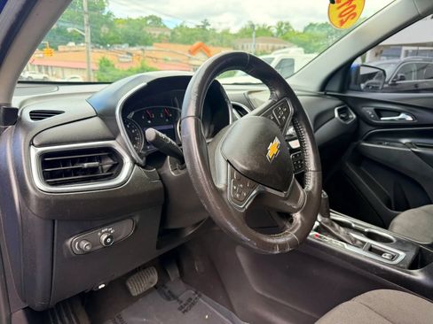 Used 2019 Chevrolet Equinox LT w/ Sun & Navigation Package AWD/4WD image 14