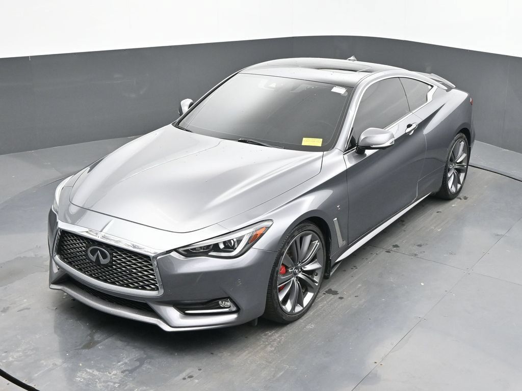 Used 2018 INFINITI Q60 Red Sport 400 AWD/4WD image 17