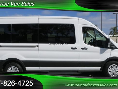 Used 2023 Ford Transit 350 XLT RWD image 4