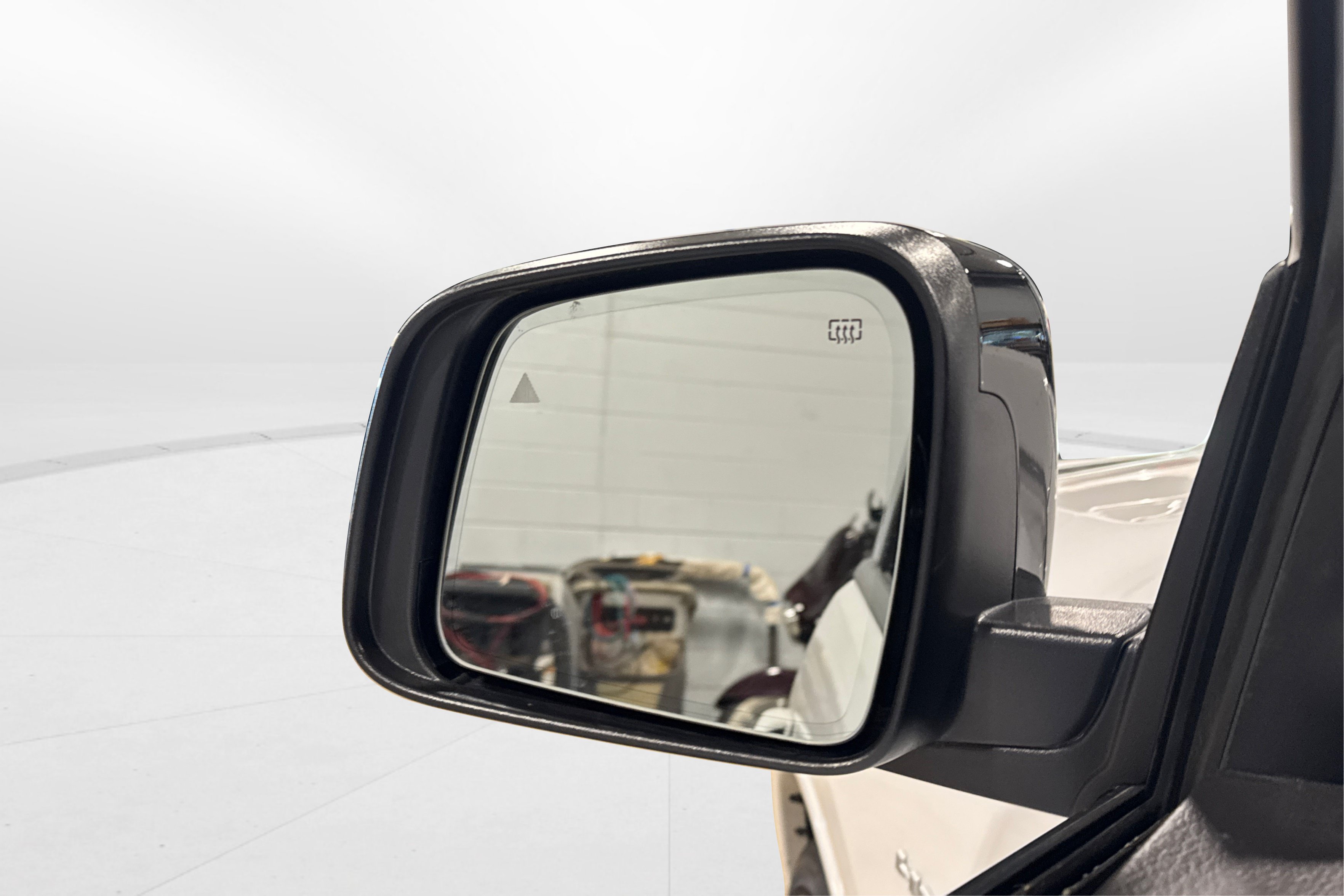 Used 2025 Dodge Durango R/T AWD/4WD image 14