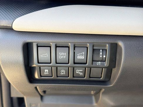 Certified 2023 Subaru Forester Limited AWD/4WD image 33