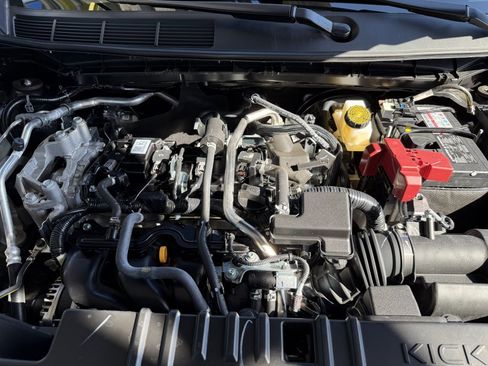 Used 2025 Nissan Kicks SR w/ SR Premium Package image 40