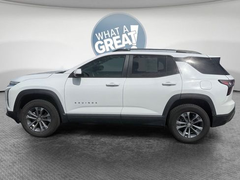 Used 2025 Chevrolet Equinox LT w/ Convenience Package II image 7