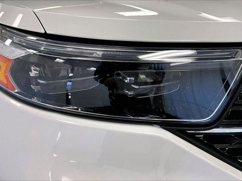 Used 2022 Ford Explorer XLT w/ Equipment Group 202A image 28