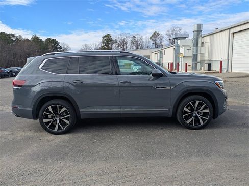 New 2026 Volkswagen Atlas SEL Premium R-Line image 3