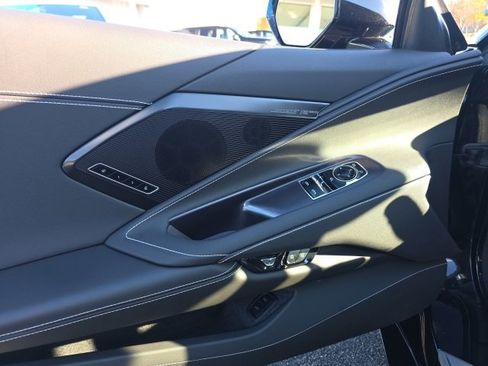 Used 2025 Chevrolet Corvette Stingray w/ Z51 Performance Package image 14