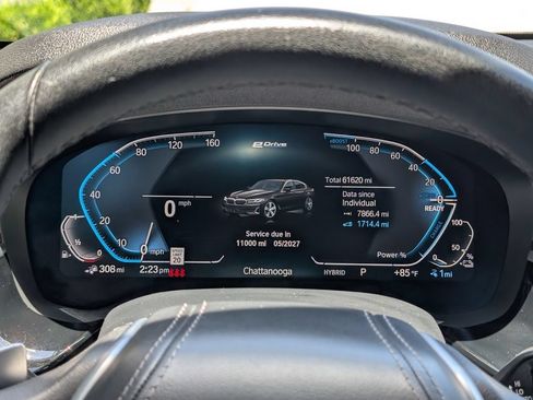 Used 2023 BMW 530e RWD image 12