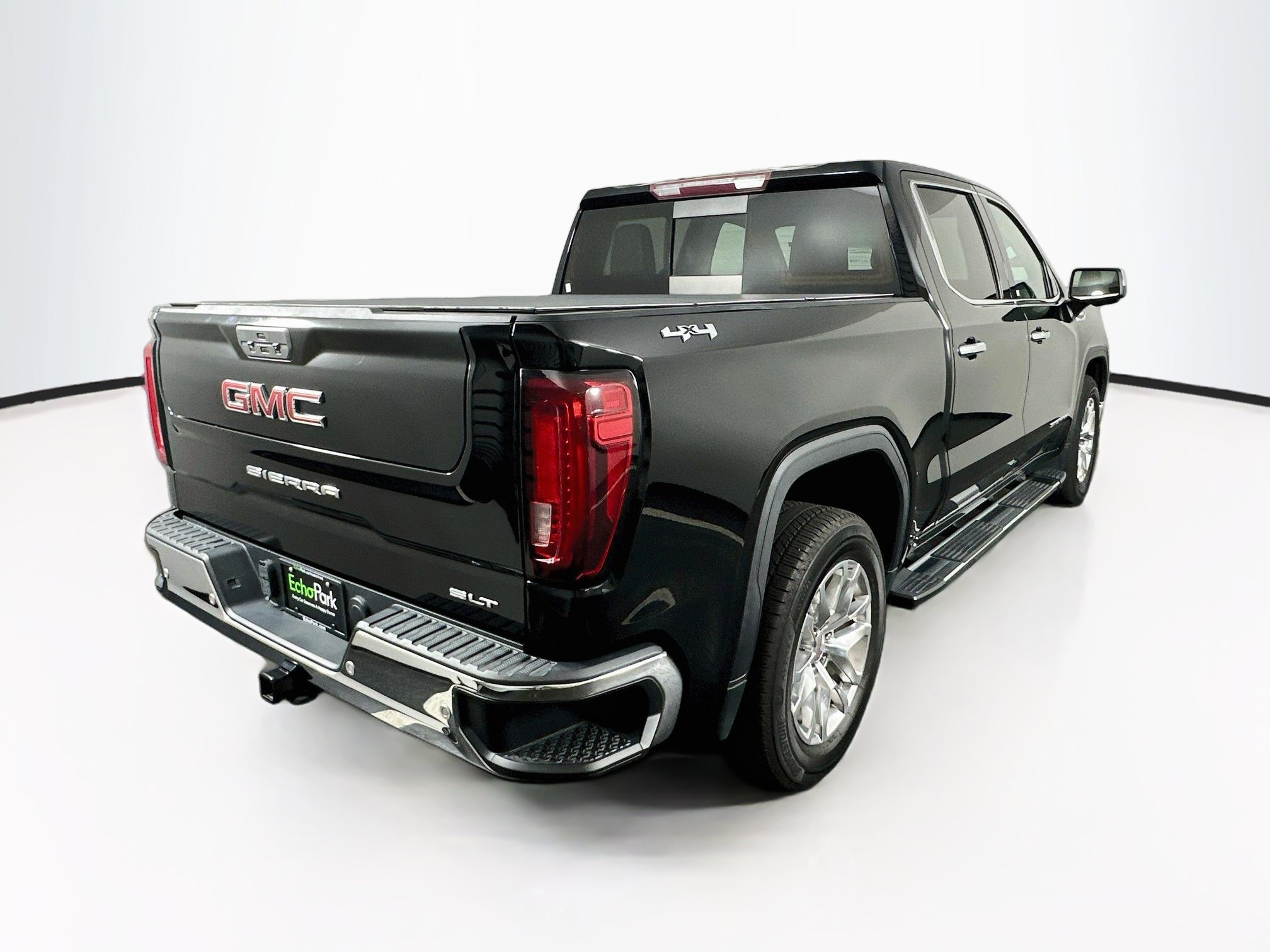 Used 2021 GMC Sierra 1500 SLT AWD/4WD image 9