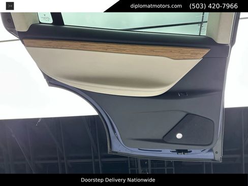 Used 2018 Tesla Model X 100D image 28