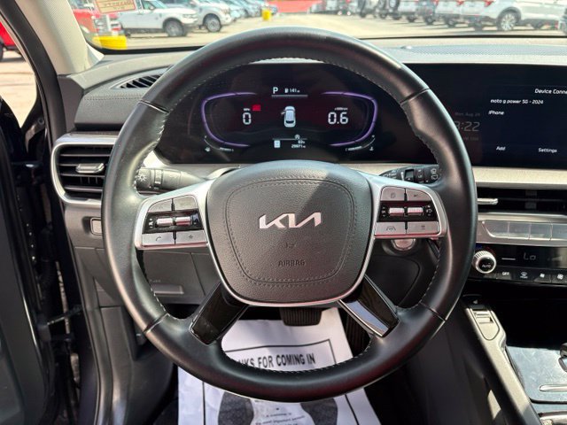 Used 2025 Kia Telluride S FWD image 15