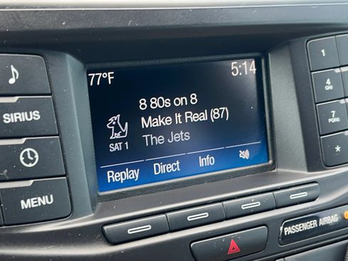 Used 2017 Ford Explorer XLT FWD image 14