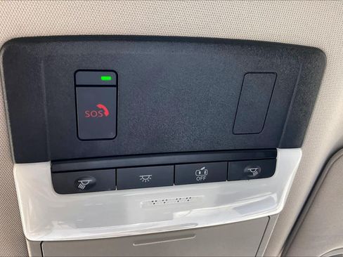 Used 2024 Nissan Altima 2.5 SR FWD image 33