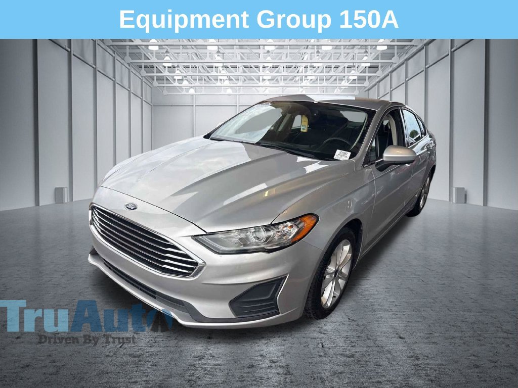 Used 2019 Ford Fusion SE FWD image 1