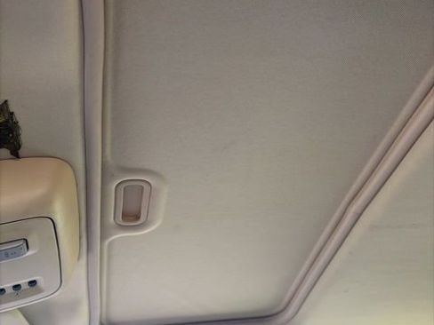 Used 2004 Lincoln Aviator AWD image 18