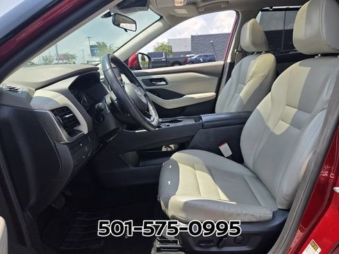 Used 2021 Nissan Rogue SV w/ Premium Package FWD image 9