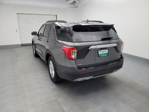 Used 2020 Ford Explorer XLT w/ Equipment Group 202A image 5
