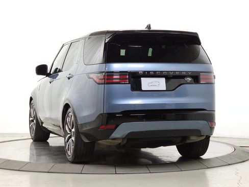 Used 2023 Land Rover Discovery S R-Dynamic image 3