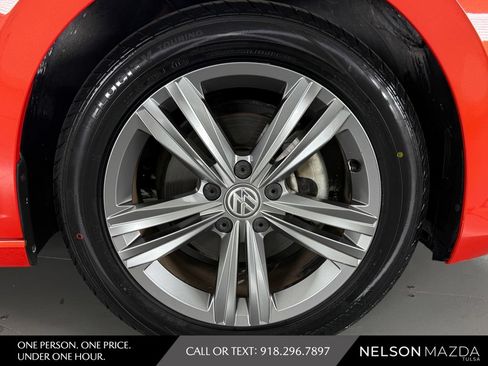 Used 2020 Volkswagen Jetta R-Line FWD image 14