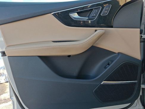 Used 2022 Audi Q7 3.0T Premium Plus image 16