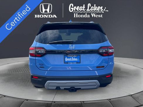 Used 2025 Honda Pilot TrailSport image 4