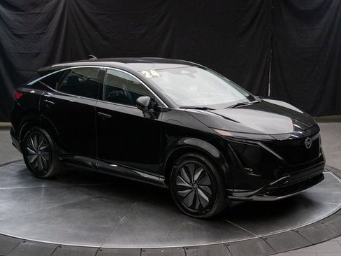 Used 2024 Nissan Ariya FWD image 2