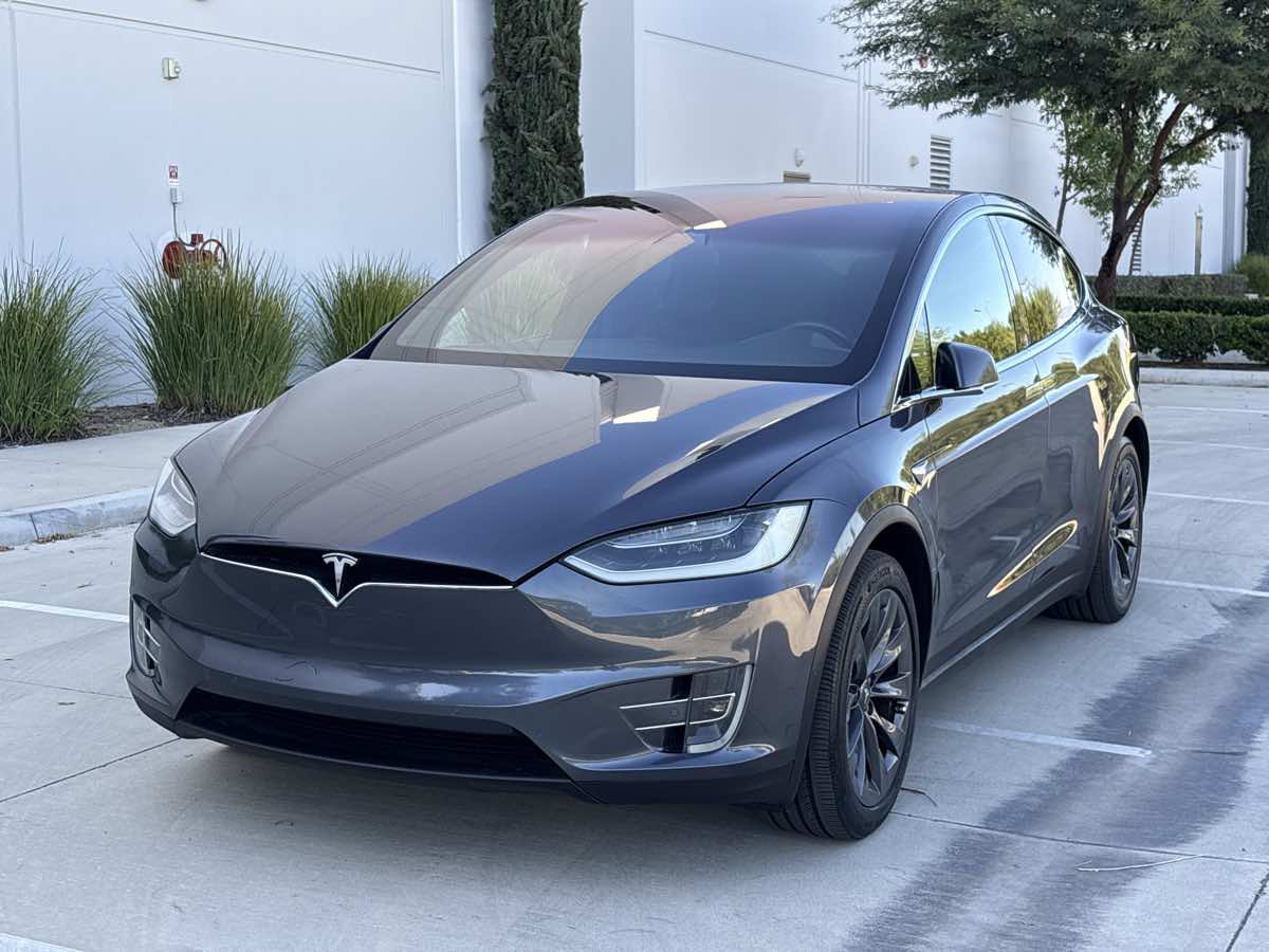Used 2017 Tesla Model X 90D AWD/4WD image 7