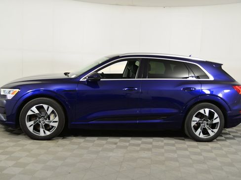 Certified 2021 Audi e-tron Premium image 2