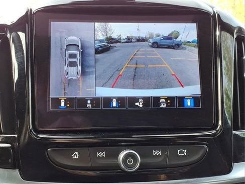 Used 2023 Chevrolet Traverse Premier w/ Redline Edition AWD/4WD image 21