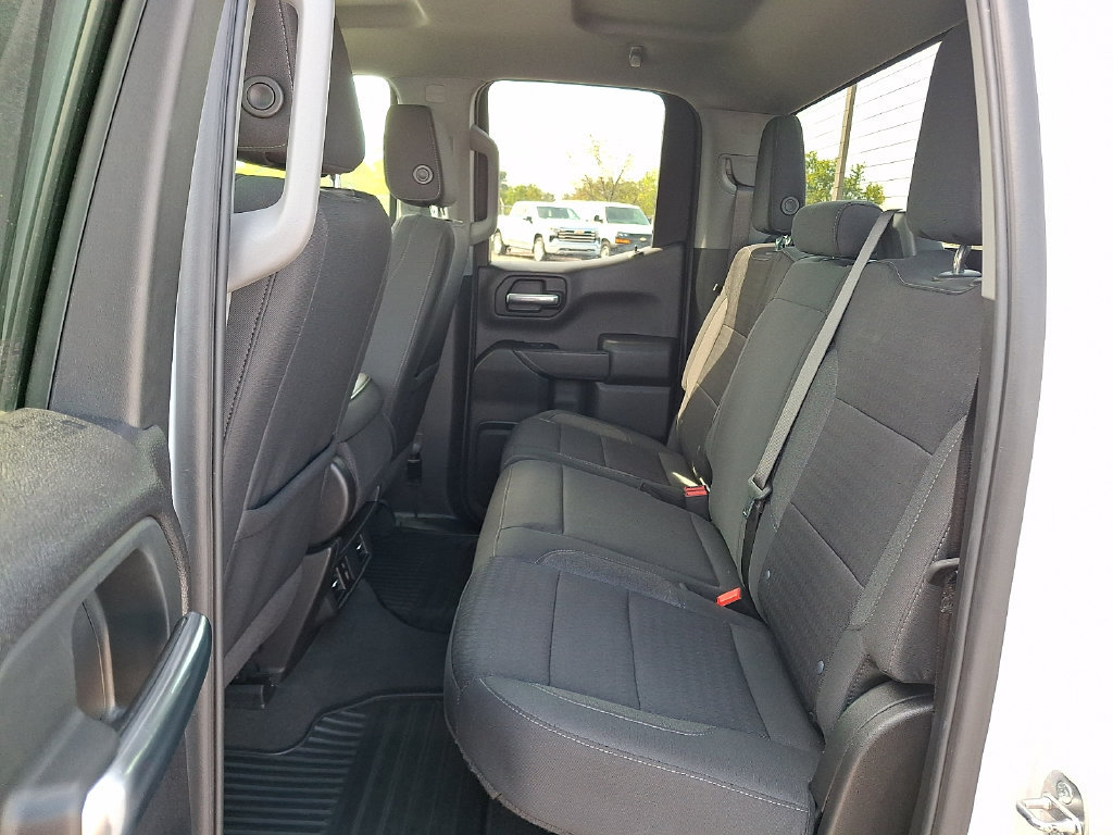 Used 2024 Chevrolet Silverado 1500 Custom w/ Turbomax Blackout Package AWD/4WD image 13