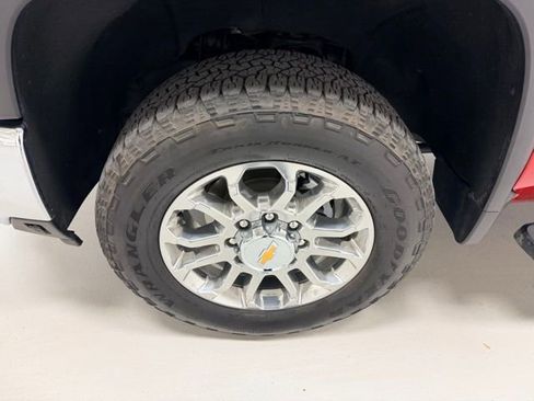 Certified 2024 Chevrolet Silverado 2500 LTZ w/ LTZ Convenience Package image 21